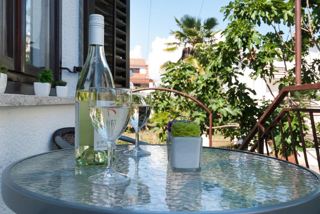 Weis Apartments Rovinj Room photo