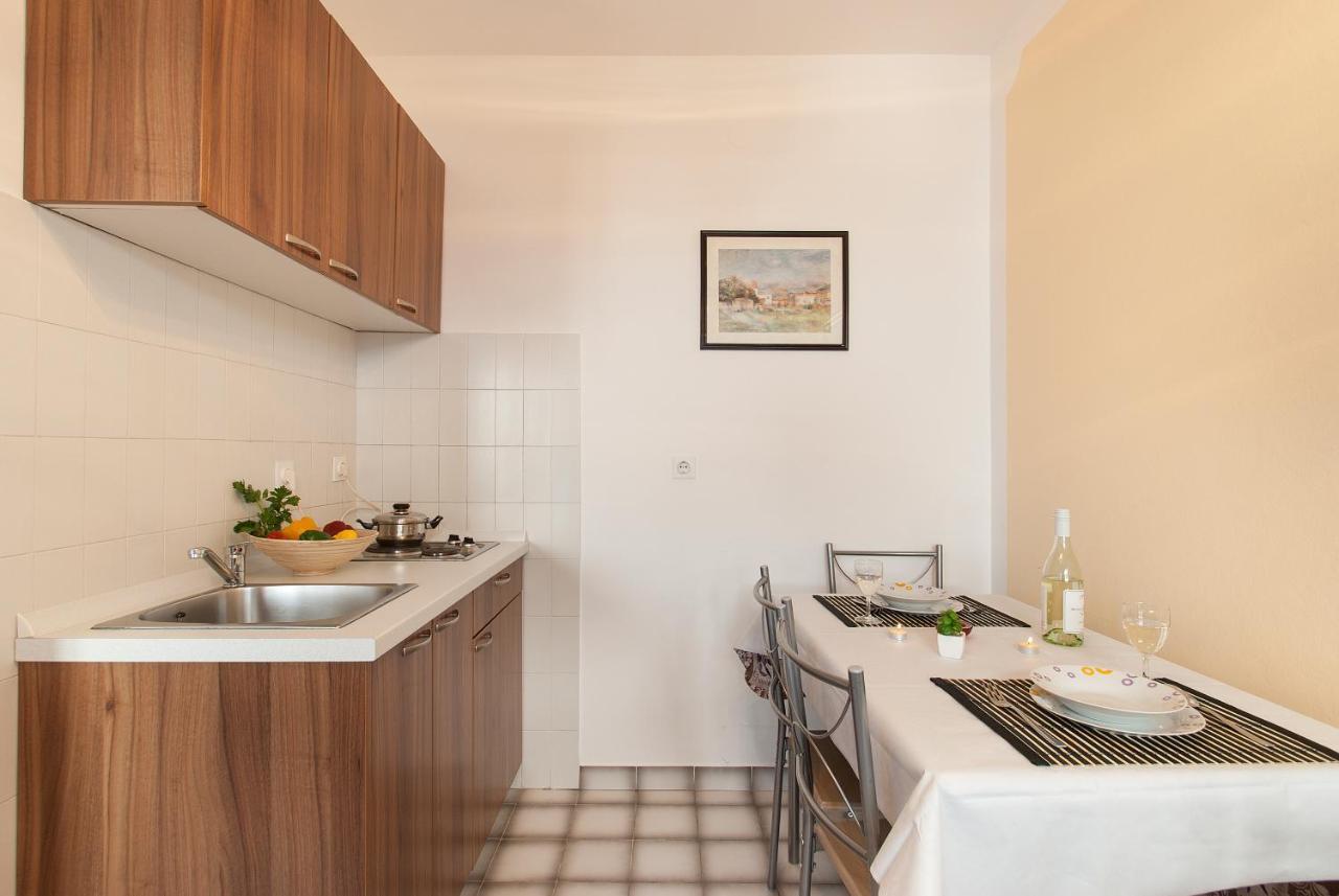 Weis Apartments Rovinj Room photo
